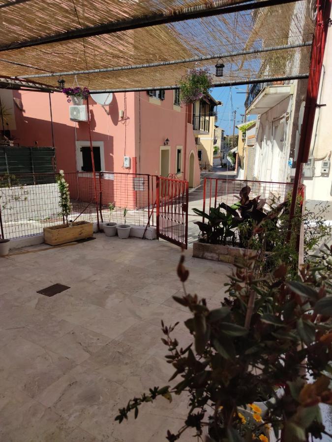 The Village Cottage - Benitses Μπενίτσες Εξωτερικό φωτογραφία