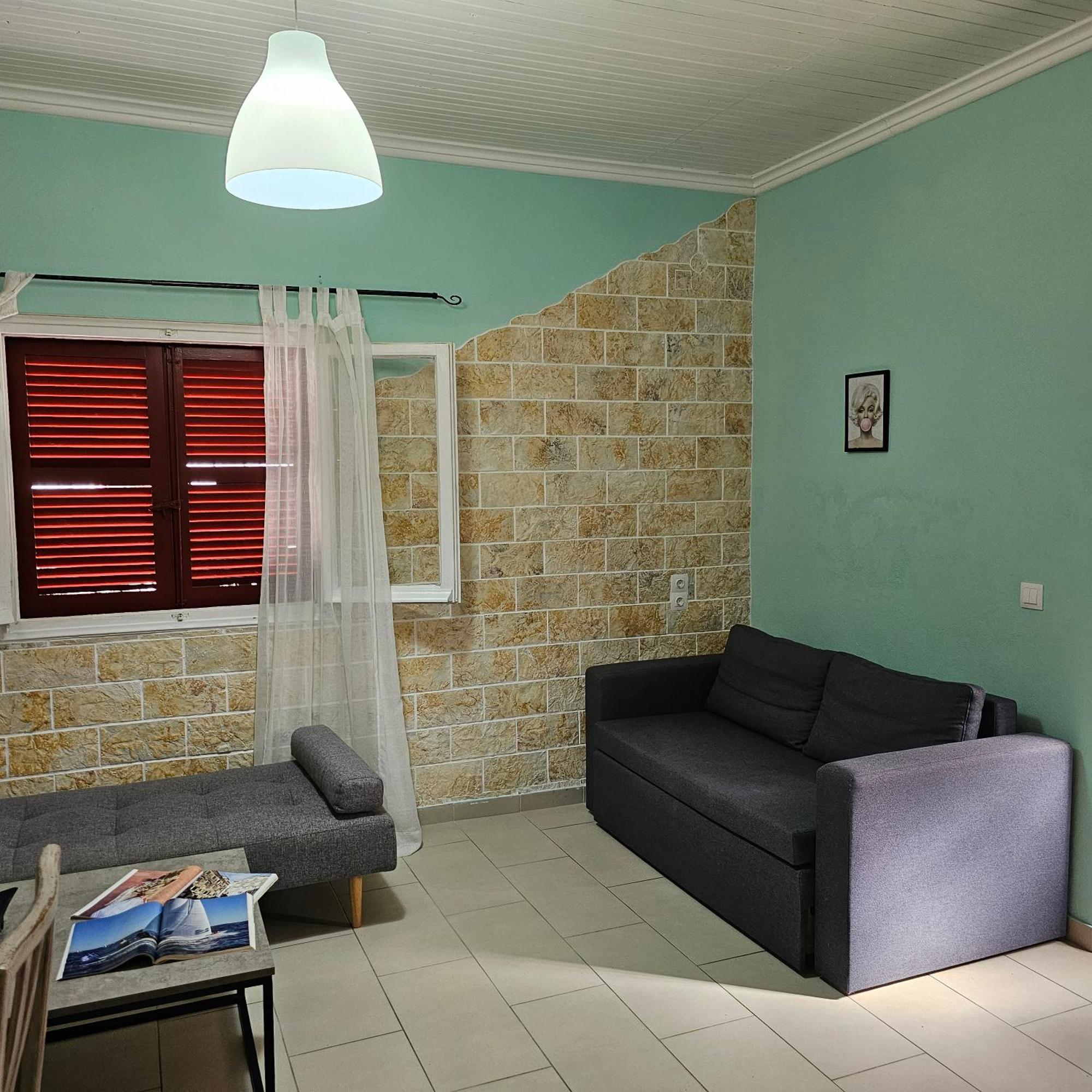 The Village Cottage - Benitses Μπενίτσες Εξωτερικό φωτογραφία